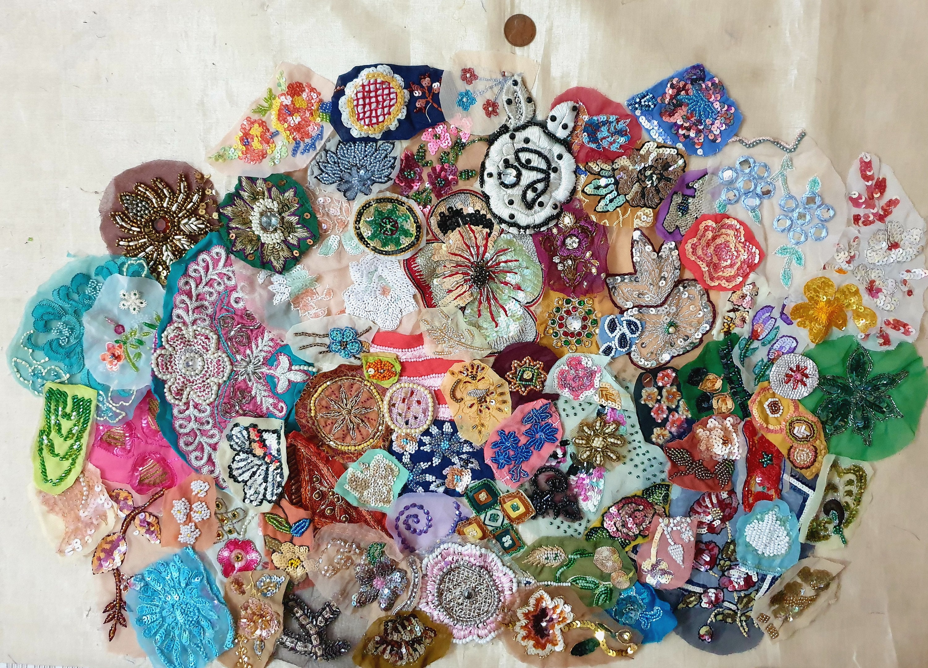 Bead & Sequin Patch: Patches Trimmings from India, SKU 00065928 at