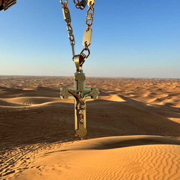 Chaîne de créateur avec pendentif croix Jésus, chaîne plaquée or pour homme, collier de luxe avec crucifix religieux, 75 cm