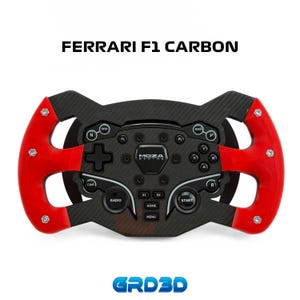 Pode incluir: Um volante de corrida preto e vermelho com o texto "FERRARI F1 CARBON" no topo. O volante tem vários botões e um logótipo central da MOZA Racing. As pegas são vermelhas e o corpo principal é em fibra de carbono preta.