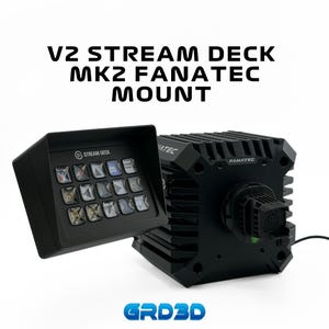 Op de afbeelding: Een zwarte Stream Deck MK2 gemonteerd op een zwarte Fanatec-stuurbasis. De Stream Deck heeft een zwarte frame en 15 knoppen met verschillende pictogrammen. De tekst "STREAM DECK" is zichtbaar op het apparaat.