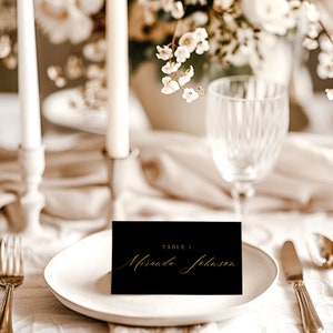 Tarjetas de nombre para bodas, plantillas para mesas, tarjetas de lugar en negro y dorado para imprimir, tarjetas de acompañantes editables para bodas