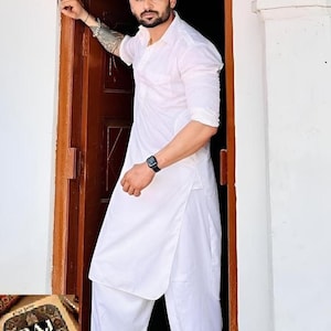Handmade White Cotton Kurta Pajama Set: Indian Tunic