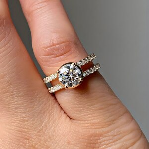 1Ct Round diamond engagement ring/Round lab grown diamond solitaire engagement ring/wedding ring for her