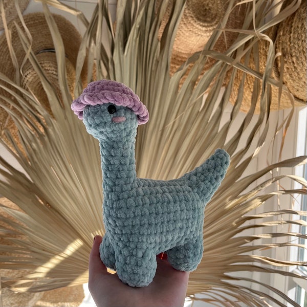 Gehäkelter Dinosaurier-Klein-mit Hut, Amigurumi- Kuscheltier weich