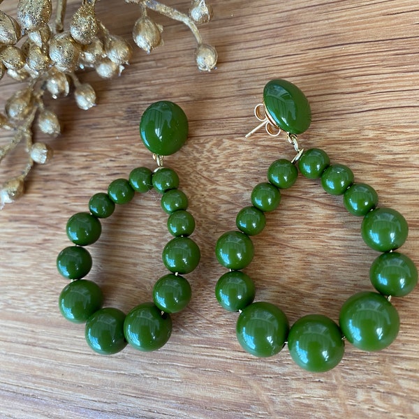 Boucles d'oreilles créoles Style Sézane modèle Charlie en perles résines vert kaki olive faites mains Vintage