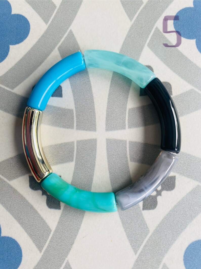 Bracelets Tubes multicolores en Acrylique faits mains Tendances image 8