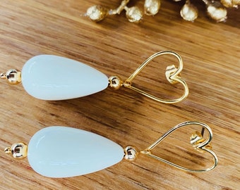 Boucles d’oreilles d’inspiration sezane goutte écrue et cœur faites mains