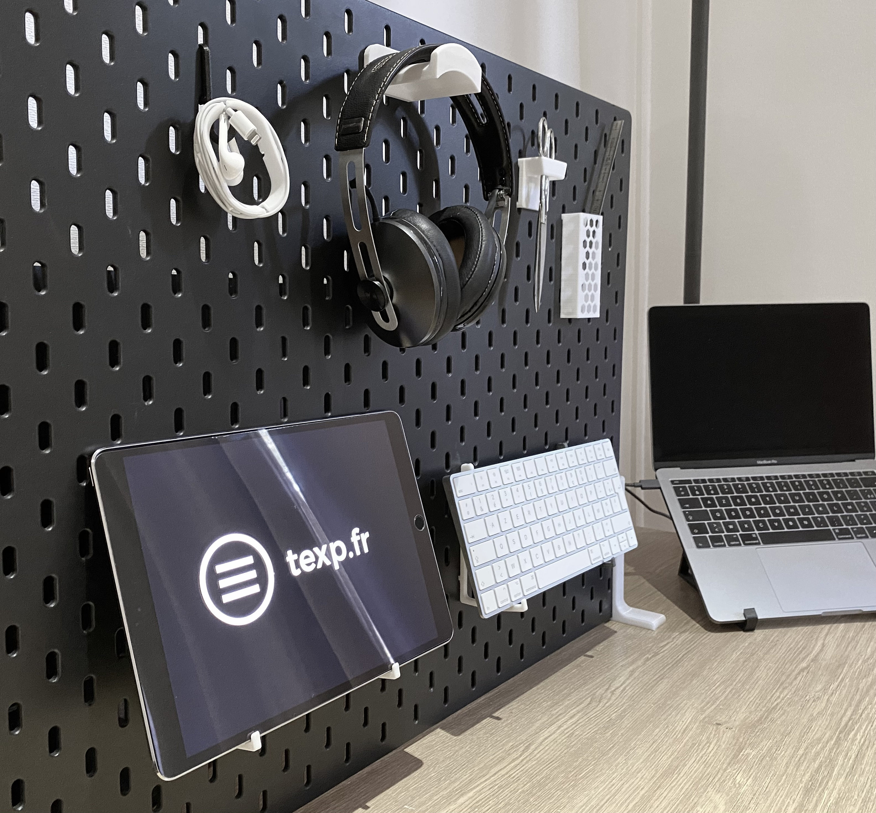 IPad Tablet Keyboard Support for Ikea Skadis and Uppspel