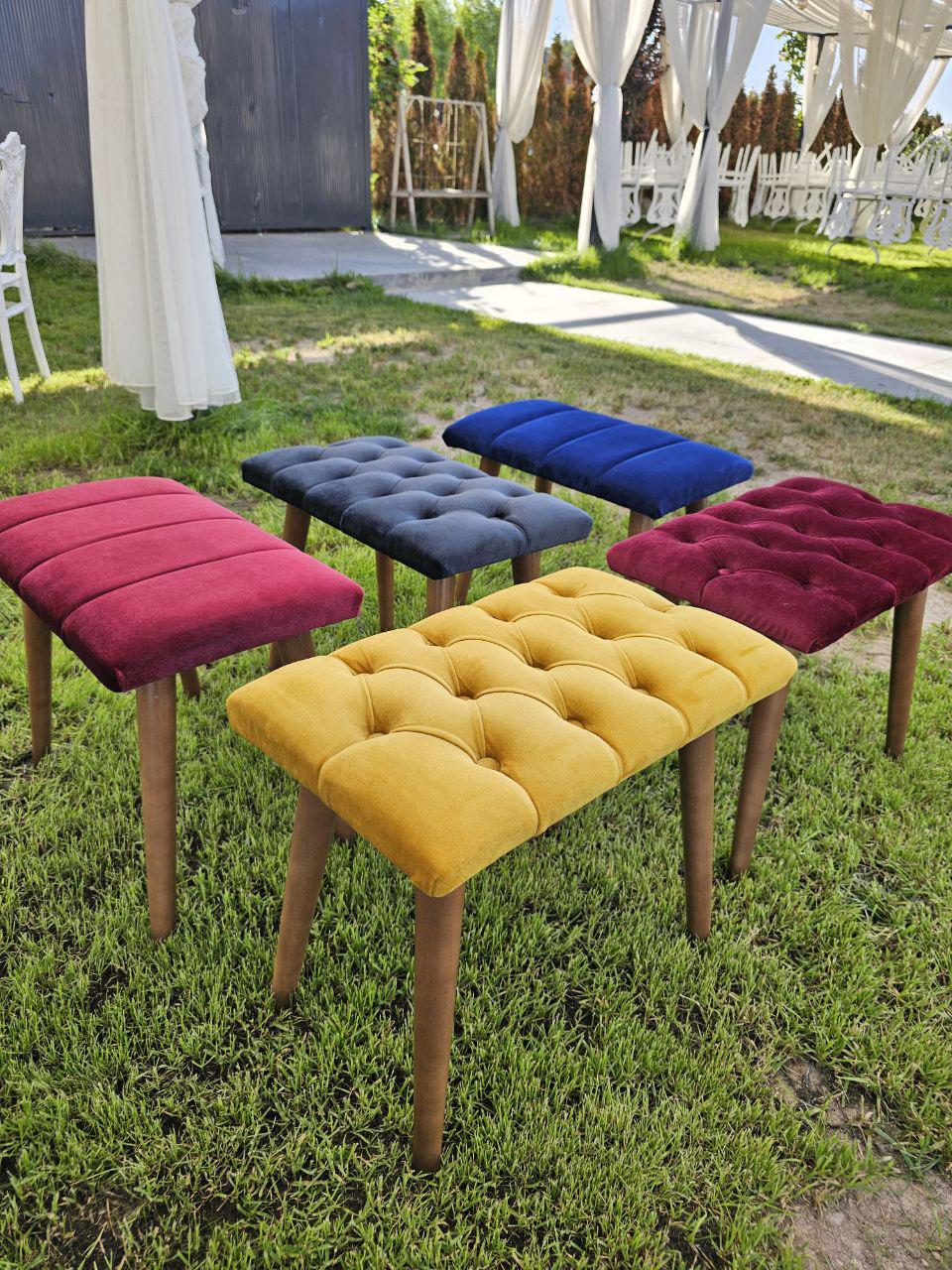 Velvet Ottoman Bench with Wooden Legs, Tufted Entryway Stool, Modern Footstool, Upholstered Bench, Makeup Stool