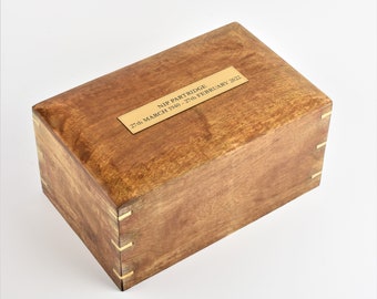 Solid Wood Adult Large Cremation Ashes Casket Urn Box Engraved Option to Personalise Free Ashes Bag