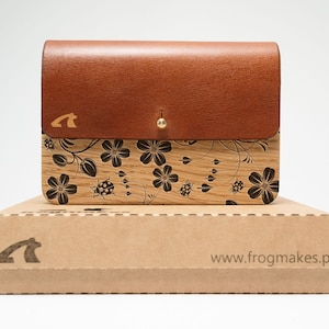 Portefeuille en bois personnalisé floral, porte-cartes en bois, cadeau pour elle, cadeau en bois personnalisé, porte-cartes de visite, portefeuille en bois et cuir
