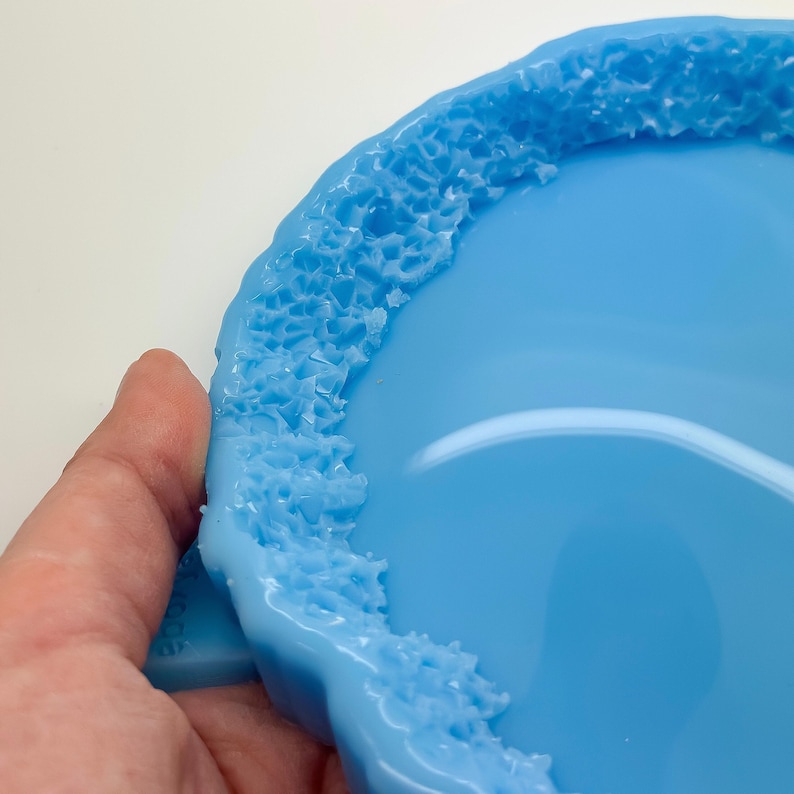 Moule en silicone pour dessous de verre en cristal réaliste 13,5 cm. Profondeur 1,5 cm Moule à sous-verre rond en silicone de haute qualité image 2