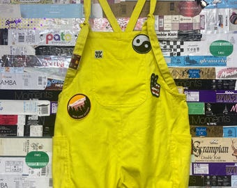 Salopette retravaillée en coton bio jaune Lucy & Yak, patchs rétro vintage taille 6