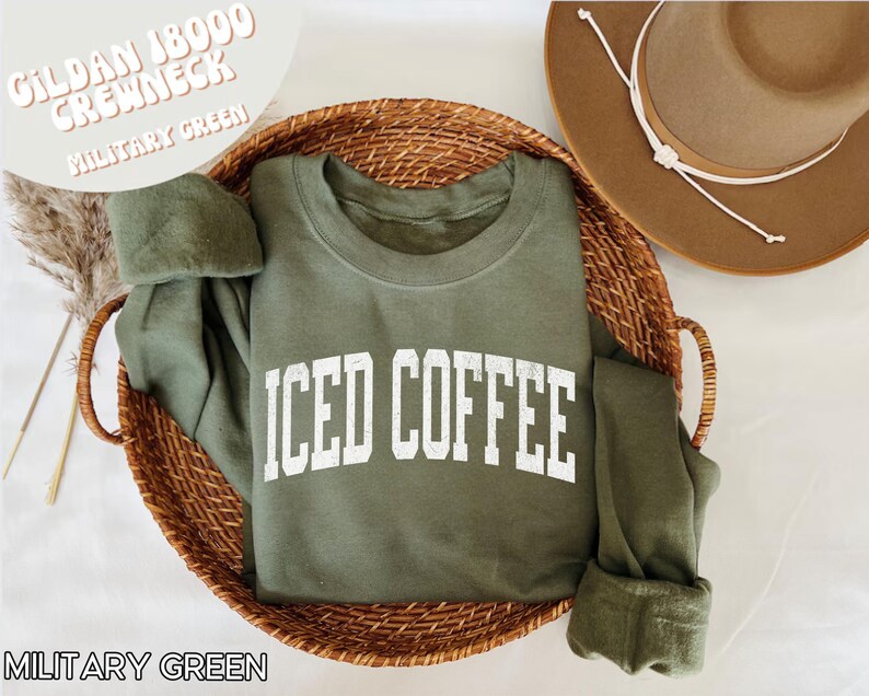 Iced Coffee Sweatshirt, Coffee Lover Shirt, Cute Coffee Crewneck,Gift for Her,Iced Coffee Girlie,Coffee Weather Sweatshirt,Coffee Lover Gift afbeelding 7