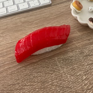 Sushi lean tuna magnet+raw fish magnet+fish magnet+Japanese food+Japanese magnet+Asian magnet+Kawaii magnet+akami magnet+handmade magnet