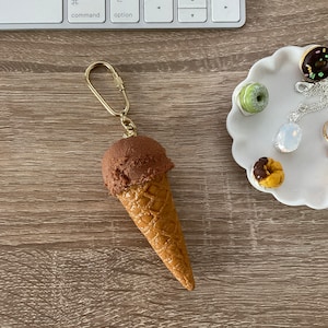 Ice Cream Keychain+Kawaii keychain+cute keychain+unique gift+different gift+fun gift+sweet keychain+made in Japan+exciting gift+school