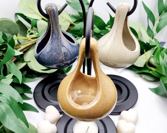 Ceramic Teardrop hanging wax/oil burner with black metal tealight holder stand