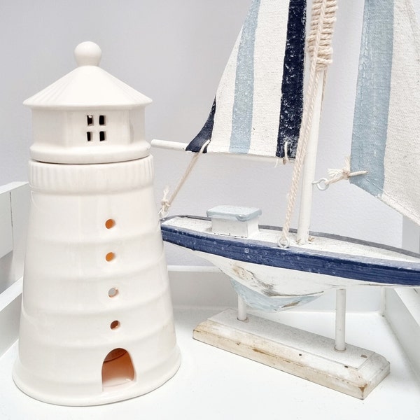 Lighthouse wax/oil burner, with lid. Nautical theme perfect even when not lit. (White)