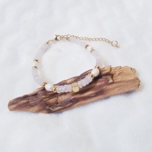 Pale Rose Quartz Heishi bracelet and mother-of-pearl beads in golden stainless steel
