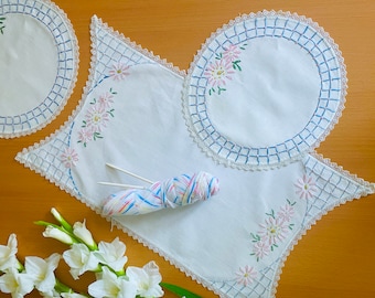 Vintage Linen Vanity Set: 3-Piece Embroidered Lace Shabby Chic Decor