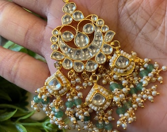 Sabyasachi inspired green maang tikka bridal maang tikka polki tikka set Kundan tikka set emerald green big tikka hair accessories antique