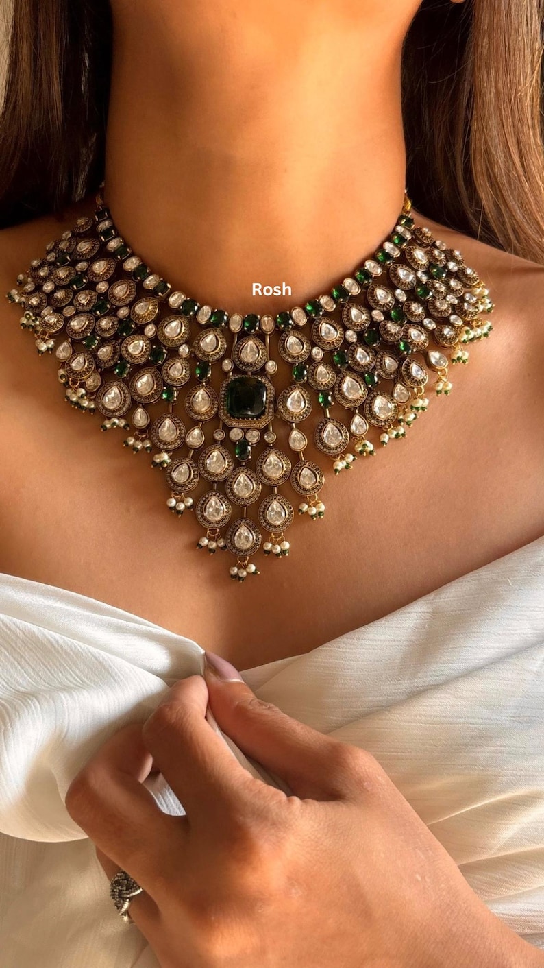 Indian destination wedding necklace set with earrings in polki kundan and green fluorites with Moissanite diamond