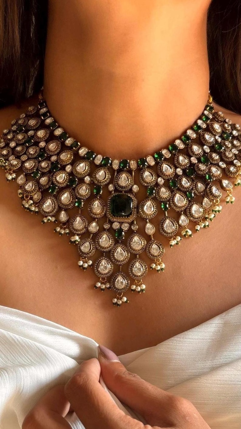 emerald green polki kundan necklace set 
bridal jewellery set in green with earrings