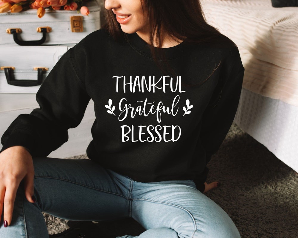Thanksgiving Sweatshirt, Fall Sweatshirt, Autumn Sweatshirt, Cute Sweatshirt, Graphic Sweatshirt, Cute Fall Sweatshirt, Cozy Sweatshirt Livingtee