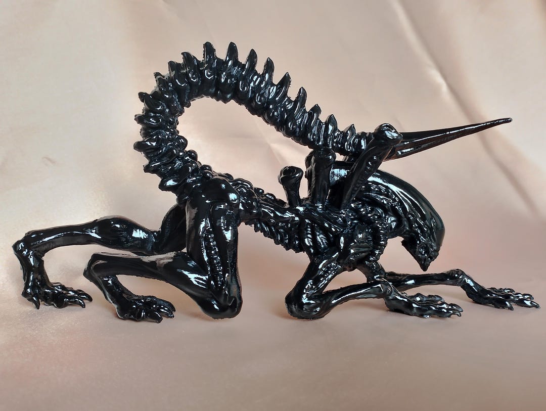 Xenomorph Alien Figure – 3D Printed PLA Model (25x12 Cm) – Sci-fi ...