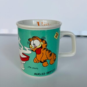 Vintage Virgo Garfield 70s Coffee Cup - Tea Mug - Astrological Cat