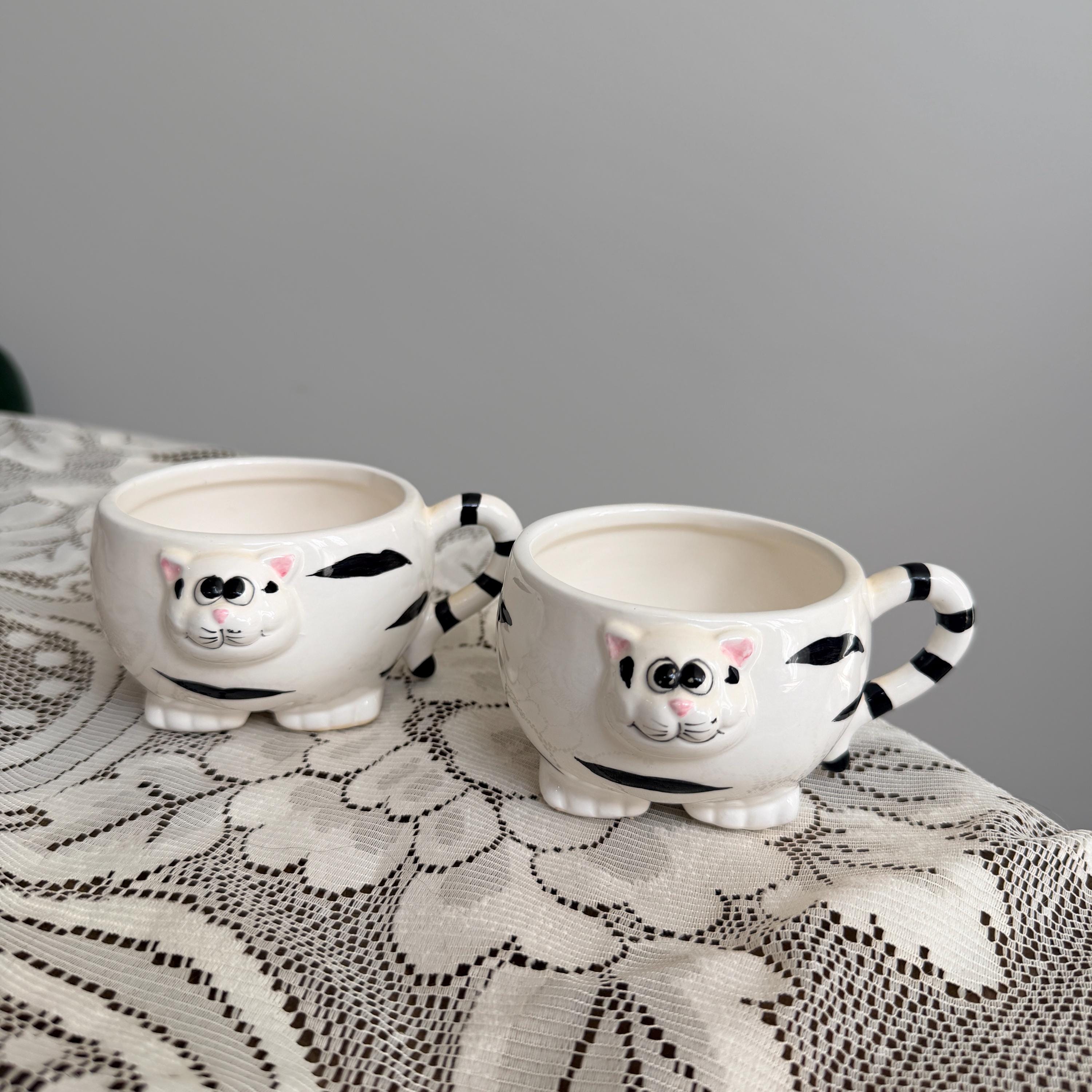 Vintage 90s Set of 2 Black and White Striped Cat Cups - Coffee Tea