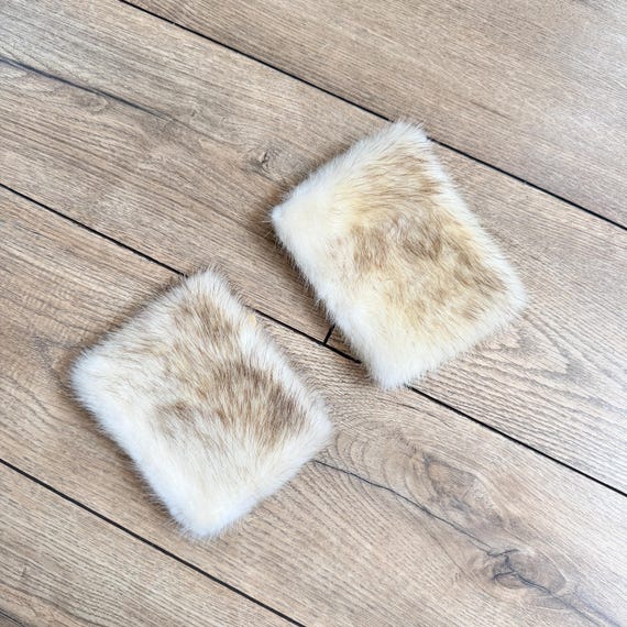 Vintage Fur Hand Cuffs - Jacket Accessories - Real Fur Skijor Western Fashion View 2