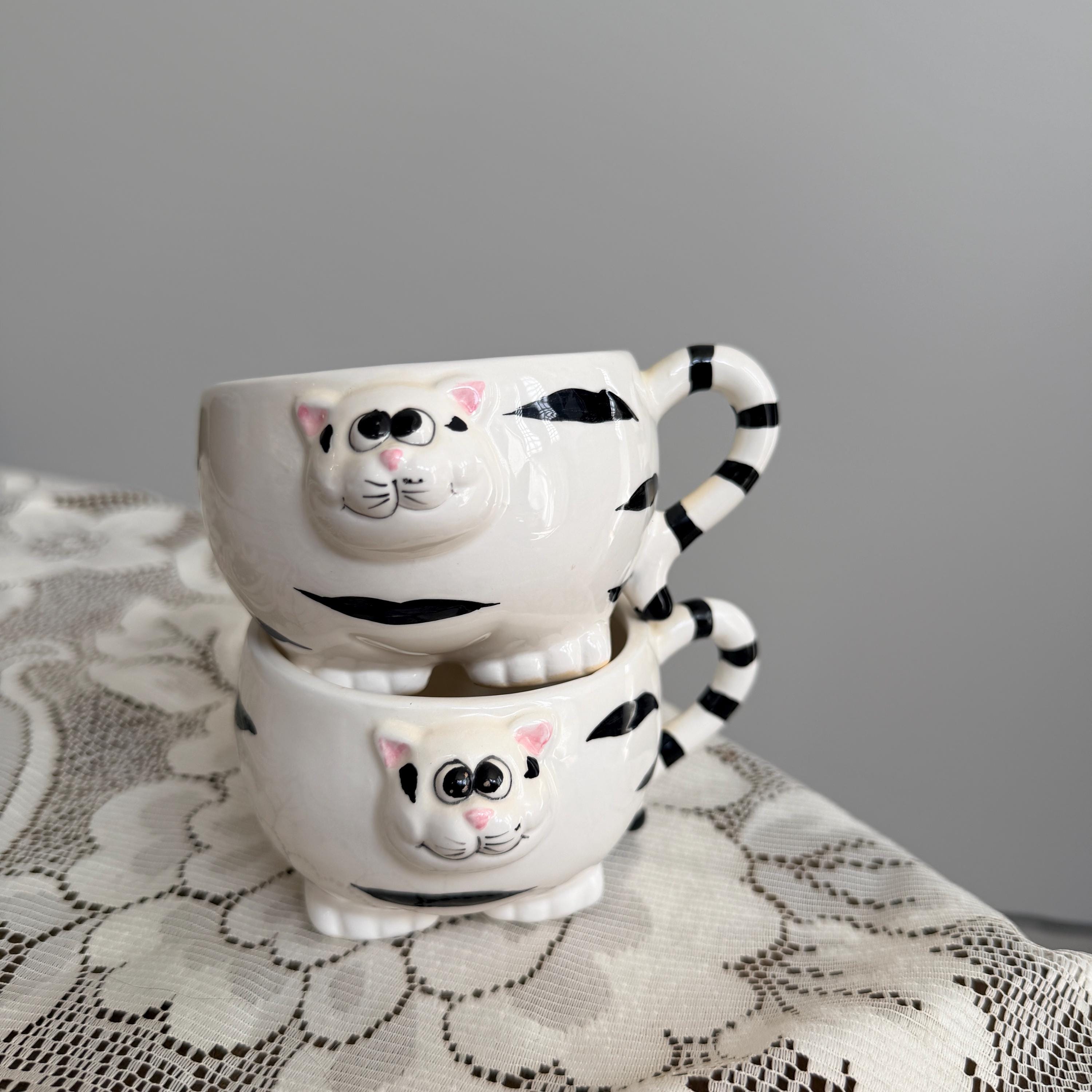 Vintage 90s Set of 2 Black and White Striped Cat Cups - Coffee Tea
