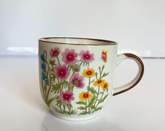 Vintage Flower Print Coffee Mug - Tea Cup - Made in Japan - Speckled Stoneware - Otagiri Style - Cottagecore Kitchen