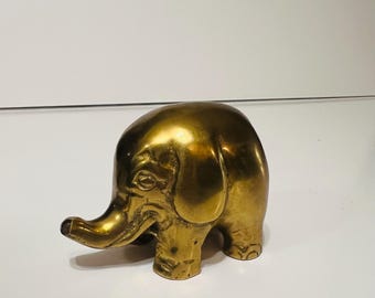 モロッコの真鍮製象の像：手彫りの置物 - Etsy 日本