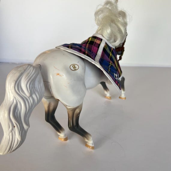 Vintage 1996 Grand Champion Horse Toy - Not Tested - Horse Feed N