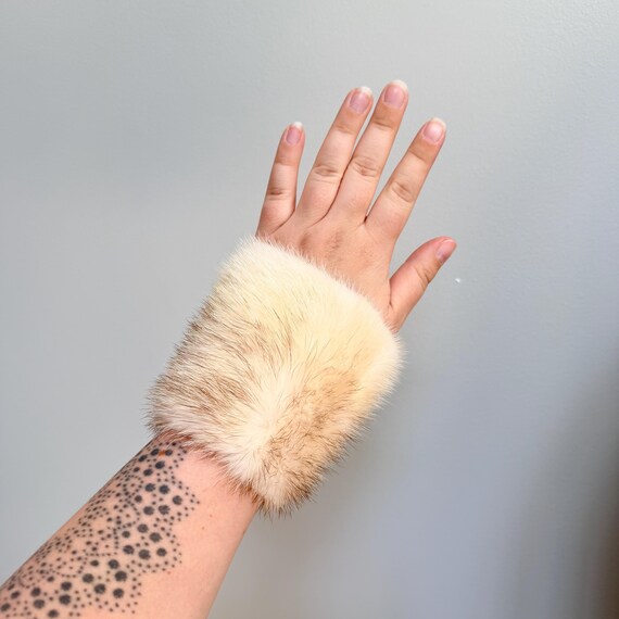 Vintage Fur Hand Cuffs - Jacket Accessories - Real Fur Skijor Western Fashion