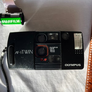 OLYMPUS AF-1 TWIN 35mm Point and Shoot Camera Tested Working!