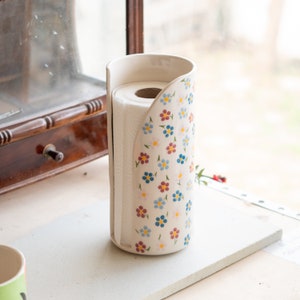 Suporte para toalhas de papel - Toalheiro floral, Suporte para toalhas de cerâmica independente, Suporte para rolo de papel decorativo feito à mão