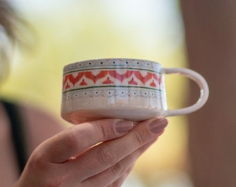 Tazza da caffè con motivi etnici - Tazza artigianale minimalista con vibrazioni culturali