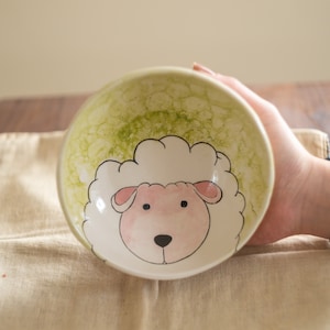 Słodka ceramiczna miska w kształcie zwierzątka na śniadanie i posiłki dla dzieci - ręcznie robiona zastawa stołowa dla dzieci, prezent na pierwsze urodziny, prezent z okazji narodzin dziecka
