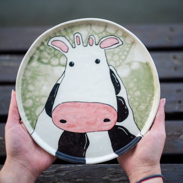 Assiette Vache Mignonne 25 CM | Assiette pour enfants faite à la main | Plat décoré d'animaux | Décor de vache aux couleurs vives