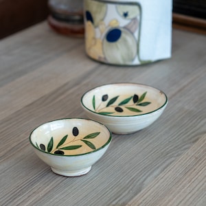 Olive Dish Set - Handgemachte Frühstücksschüssel, Keramikteller, Housewarminggeschenk, Tellerset