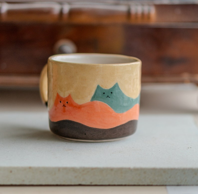 Cat Mountains Coffee Mug Handmade and Hand-painted, Pottery Mug Ceramic Cup zdjęcie 2