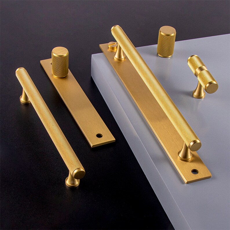 Luxury Solid Brass Knurled Kitchen Cabinet Gold Knob and Handle Pulls ...
