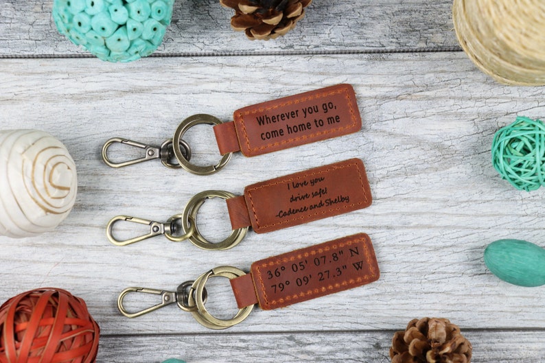 Personalized Leather Keychain, Gifts Under 10, BIRTHDAY GIFT, Gift for Her, Mens Gift, Unisex Gifts, Gift for Dad image 8