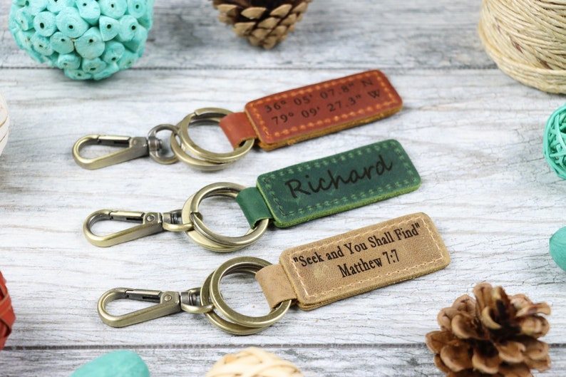 Personalized Leather Keychain, Gifts Under 10, BIRTHDAY GIFT, Gift for Her, Mens Gift, Unisex Gifts, Gift for Dad image 2