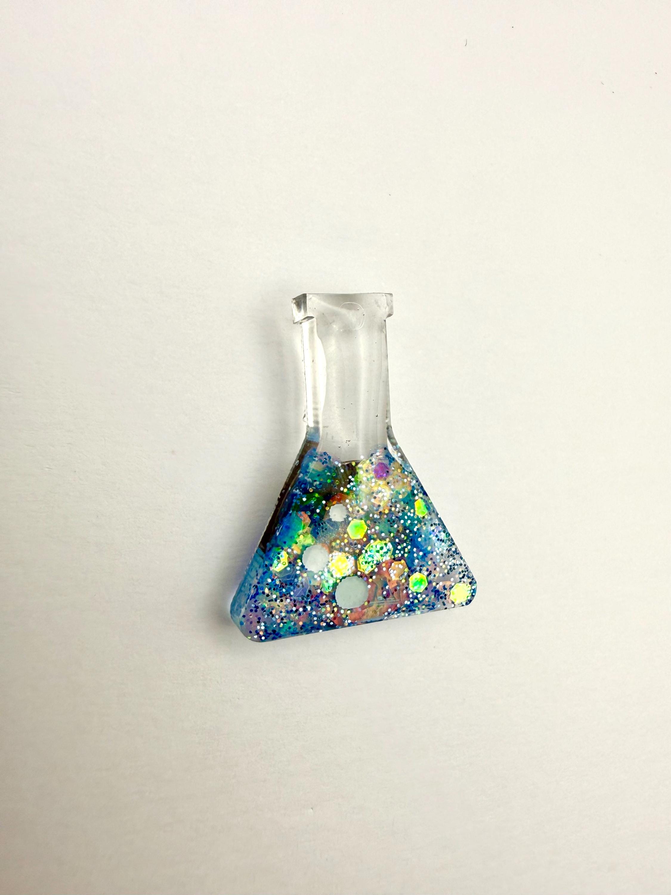 Blue Glitter Conical Flask Pin- Science Pin, Chemistry Badge, Lab Geek ...