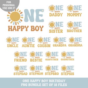 Könnte beinhalten: Ein Set mit 18 digitalen Dateien, die eine Sonne und das Wort "One" in einer Retro-Schriftart mit den Wörtern "Happy" und einer Vielzahl von Familienmitgliedstiteln zeigen, wie "Daddy", "Mommy", "Sister", "Brother", "Uncle", "Auntie", "Cousin", "Grandpa", "Grandma", "Friend", "Bestie", "Godfather", "Godmother", "Stepdad", "Stepmom", "Stepbro" und "Stepsis".