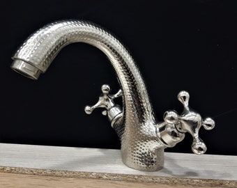 Rubinetto per lavabo da bagno in nichel lucido / Rubinetto per lavabo da bagno / Rubinetto per lavabo